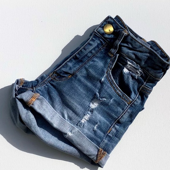 AE High Rise Short Shortie size 2 - Picture 7 of 11